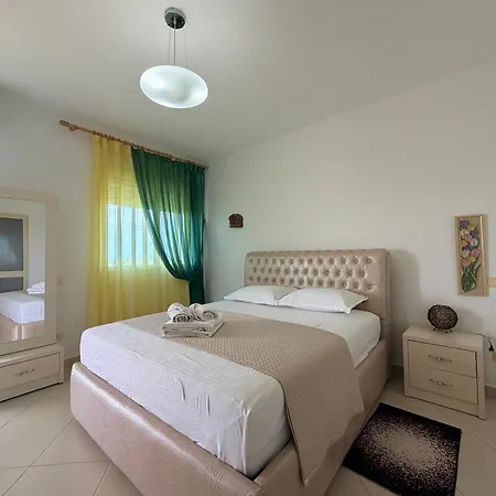 דירה Sunrise Qerret